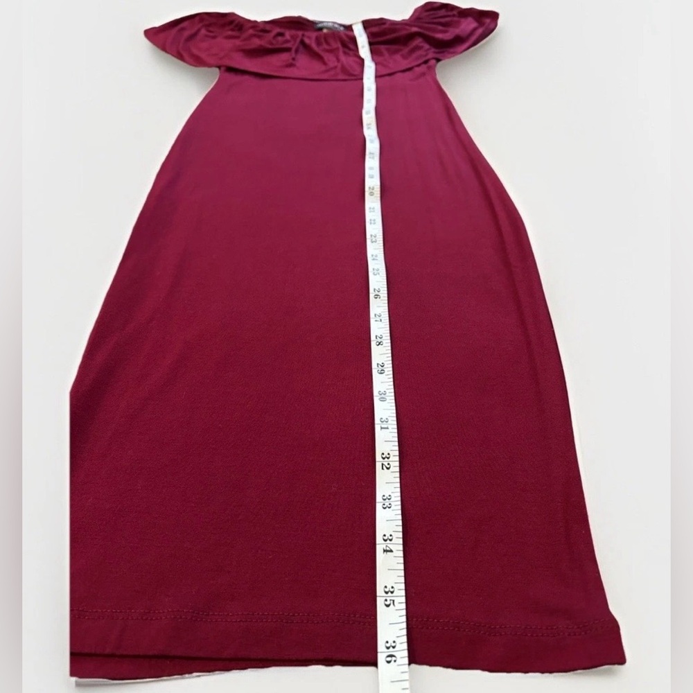 chic One-Shoulder Ruffled Bodycon Dress in Wine - Picture 2 of 7